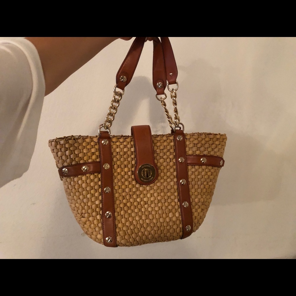 Michael kors straw bag